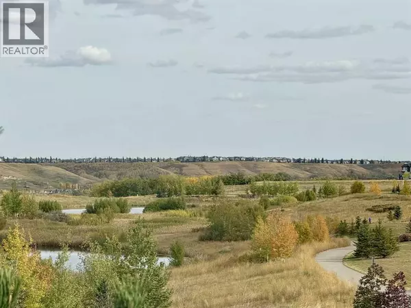 Calgary, AB T2X2A7,10 Walden Lane SE