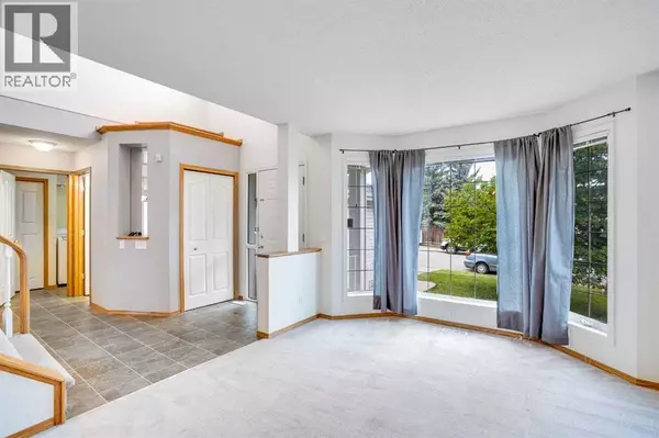 Calgary, AB T3A5E9,82 Edgevalley Close NW