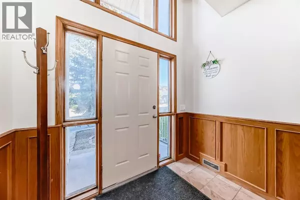 Calgary, AB T3A4V1,142 Edgeview Road NW