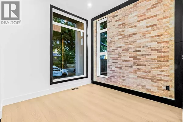 Calgary, AB T2V0G2,613 55 Avenue SW