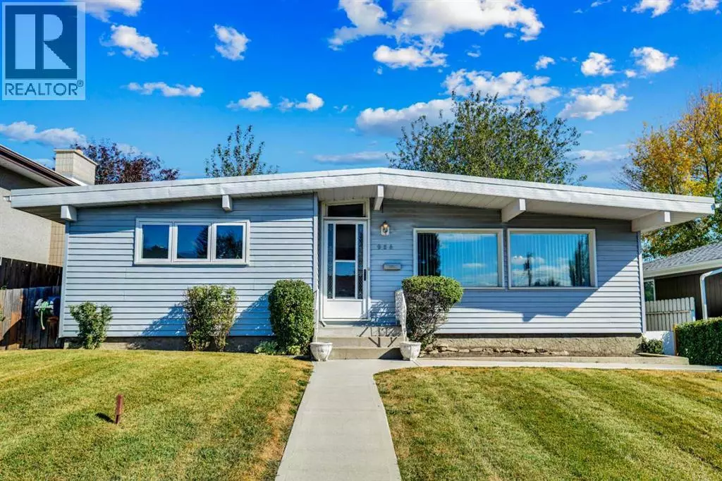 Calgary, AB T2E6C4,924 Mayland Drive NE