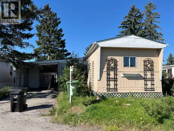 78, 3223 83 Street NW, Calgary, AB T3B5M7