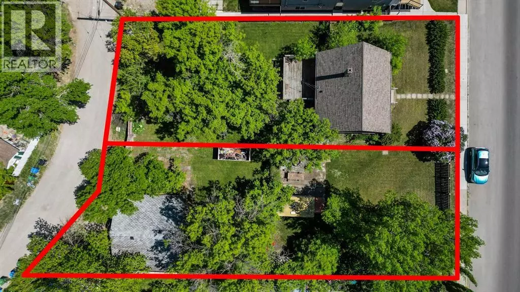 Calgary, AB T3B1N6,7620 34 Avenue NW