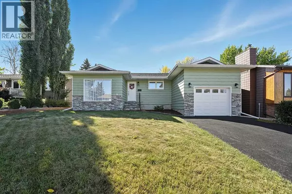 5215 38 StreetCrescent, Innisfail, AB T4G1G8