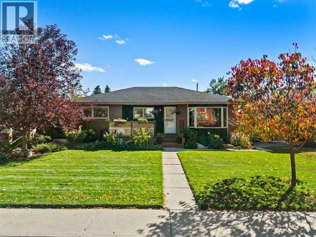 Calgary, AB T2B1P4,2030 Birch Crescent SE
