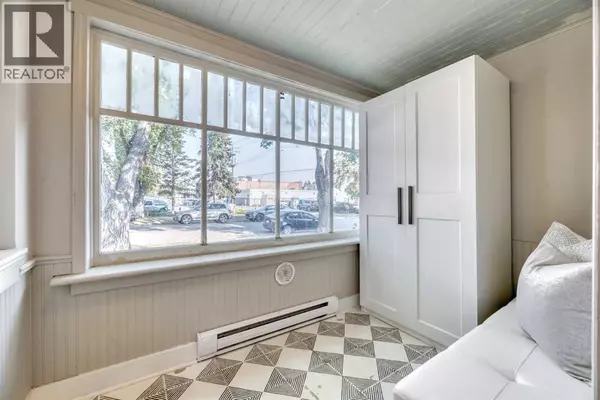 Calgary, AB T2M0B7,111 11 Avenue NW