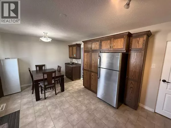 Hinton, AB T7V1B5,43, 114 Hardisty Avenue