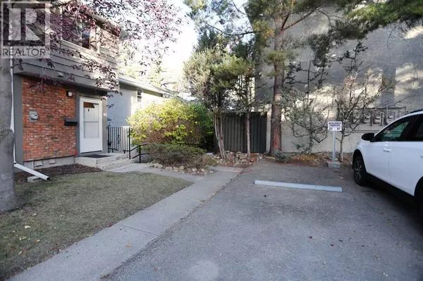 Calgary, AB T3G1R8,93, 6915 Ranchview Drive NW