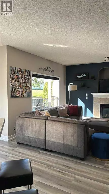 Airdrie, AB T4B2S6,148 Stonegate Crescent NW