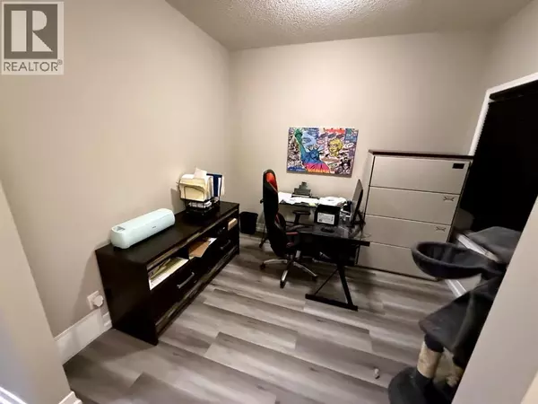 Airdrie, AB T4B2S6,148 Stonegate Crescent NW