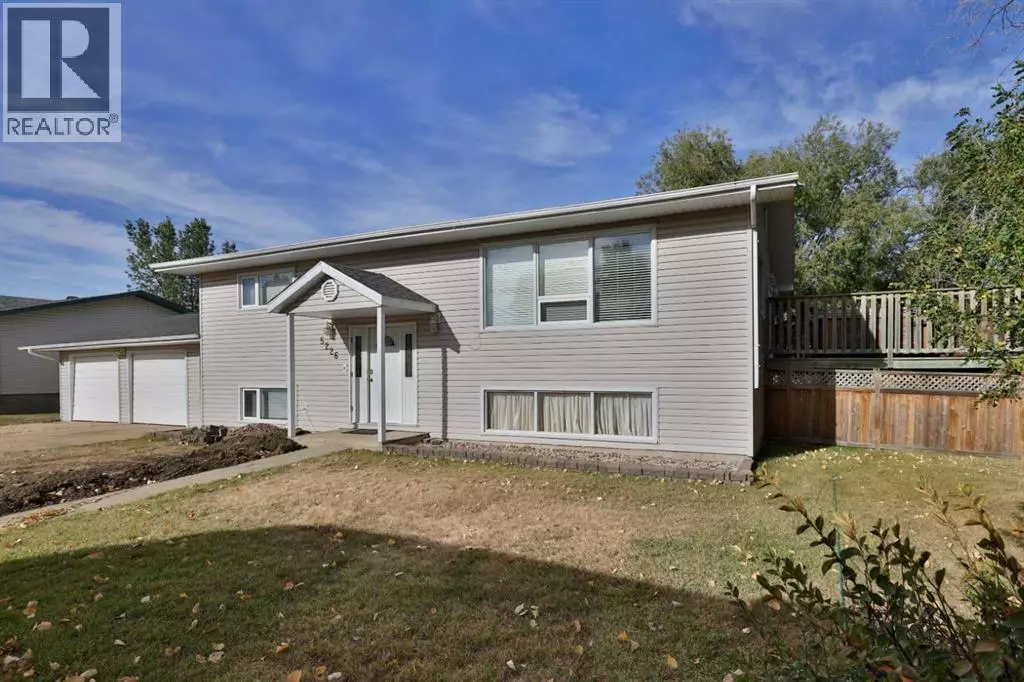 Daysland, AB T0B1A0,5226 52 Street