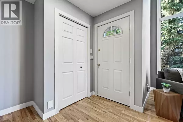 Calgary, AB T3A2B4,15, 5400 Dalhousie Drive NW