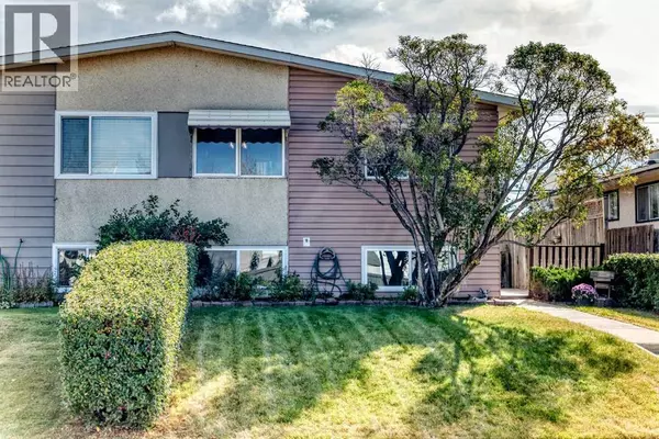 Calgary, AB T2A2J5,42 Pennsburg Way SE