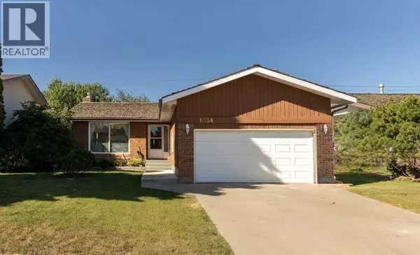 1034 Cameron Road S, Lethbridge, AB T1K4B3