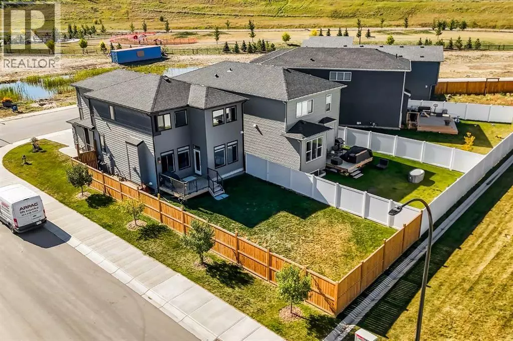 Calgary, AB T2X4Z2,480 Wolf Creek Way SE