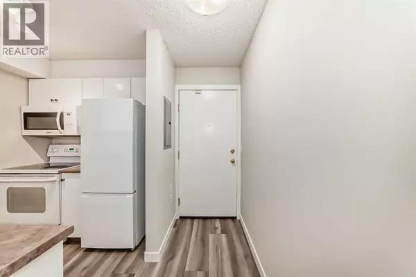 Calgary, AB T2Y5A1,3107, 16320 24 Street SW