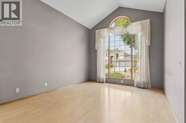 Calgary, AB T3A4Y8,156 Edgevalley Circle NW