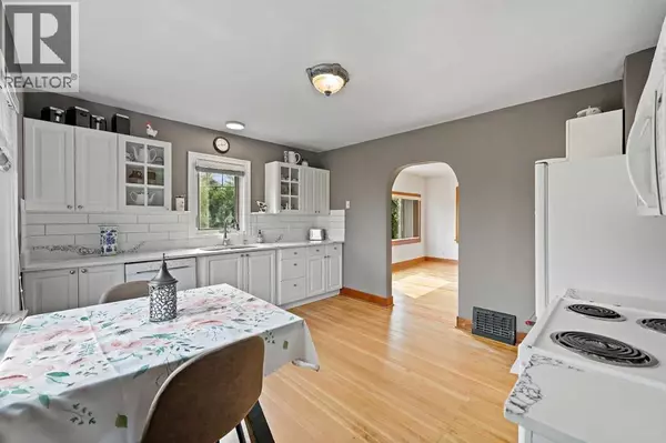 Rural Rocky View County, AB T1Z0Z2,283242 Township Road 260