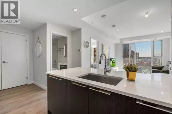 Calgary, AB T2A7Z6,1004, 930 16 Avenue SW