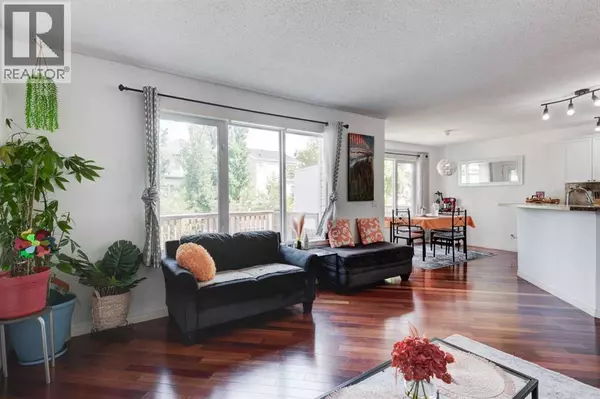 Calgary, AB T2Z4X6,992 Copperfield Boulevard SE
