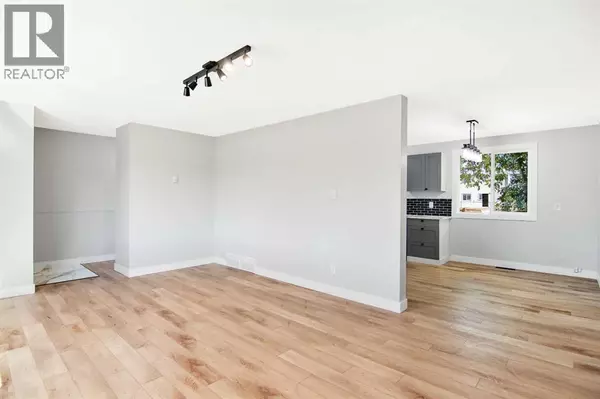 Red Deer, AB T4N1V8,705 Terrace Park
