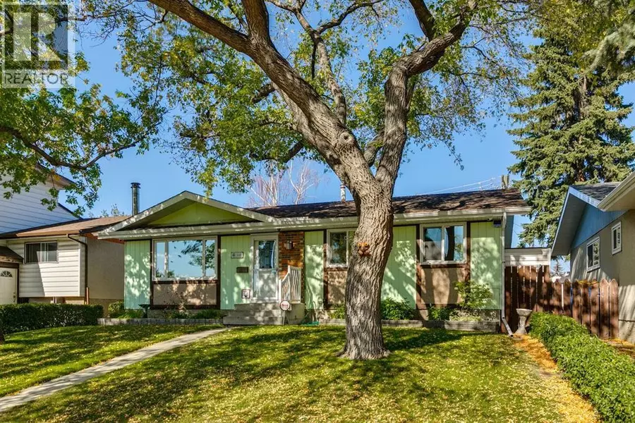 360 Malvern Close NE, Calgary, AB T2A4W7