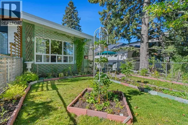 Calgary, AB T3E3L6,3725 41 Street SW