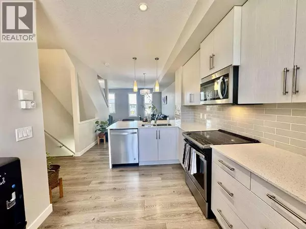 Calgary, AB T2X4H9,257 Legacy Common SE