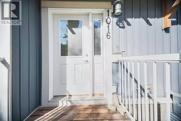 Calgary, AB T3M0P8,1016, 10 Auburn Bay Avenue SE