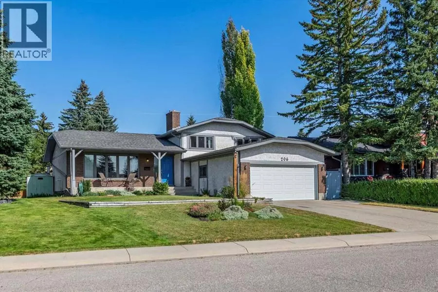 206 Lake Fraser Place SE, Calgary, AB T2J3T5