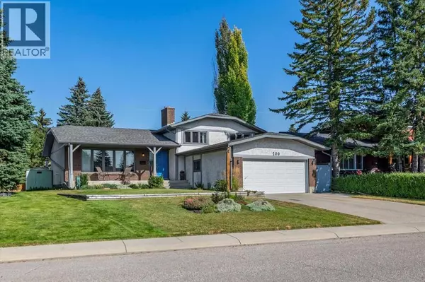 206 Lake Fraser Place SE, Calgary, AB T2J3T5