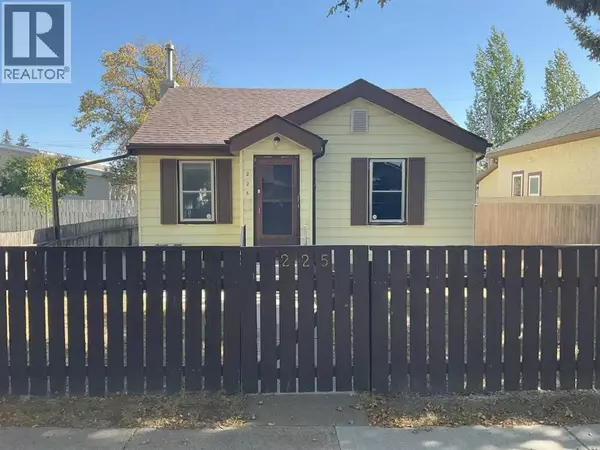 Lethbridge, AB T1H2X5,225 15 Street N