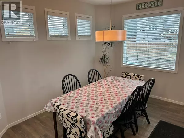 Lethbridge, AB T1J5J4,43 Country Meadows Boulevard W