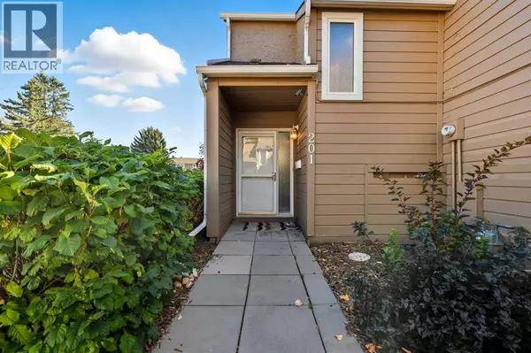 Calgary, AB T3H1B1,201, 829 Coach Bluff Crescent SW