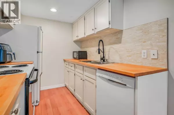 Calgary, AB T2W3E5,728, 200 Brookpark Drive SW