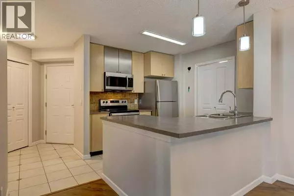 Calgary, AB T3E7N2,233, 30 Richard Court SW