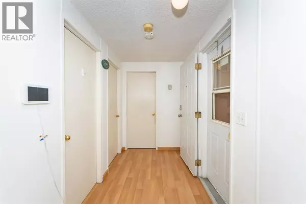 Calgary, AB T1Y6K5,69 Burroughs Place NE