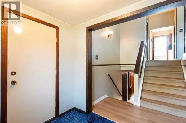 Airdrie, AB T4B1R3,433 1 Avenue NE