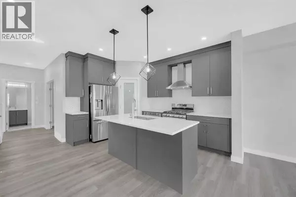 430 Corner Meadows Way NE, Calgary, AB T3N1Y6