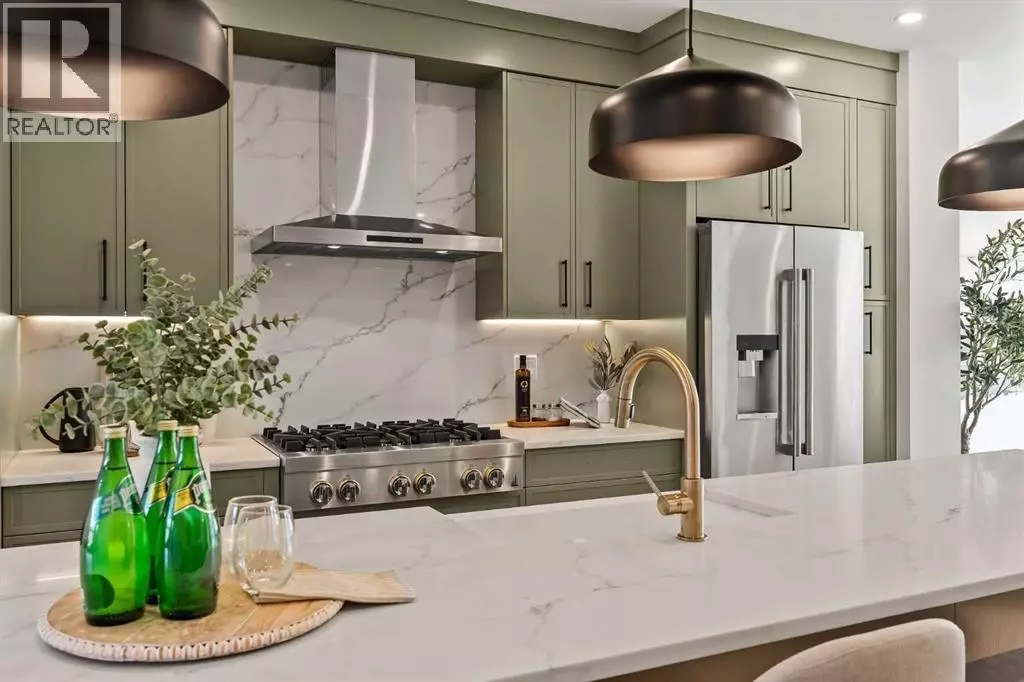 Calgary, AB T3E2V9,2015 34 Street SW