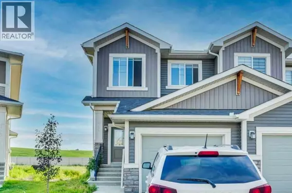 1449 Bayview Point SW, Airdrie, AB T4B3N8