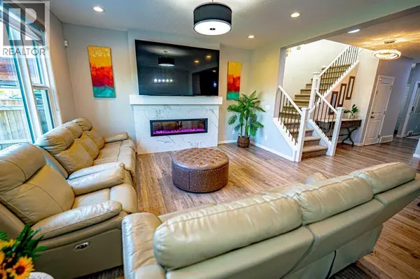 124 Seton Gardens SE, Calgary, AB T3M2Y8