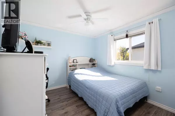 Fort Mcmurray, AB T9H0H8,136 Sumac Crescent