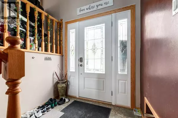 Calgary, AB T3B2S5,7711 Bowcliffe Crescent NW