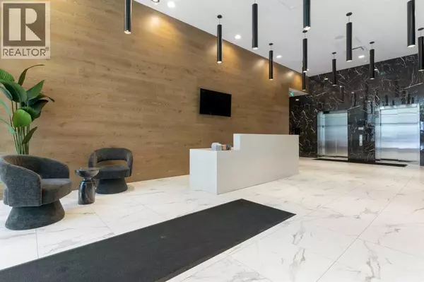 Calgary, AB T2N5G5,451, 110 18A Street NW