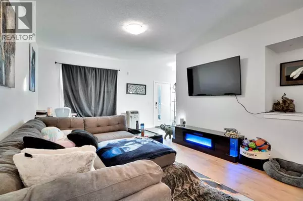 Calgary, AB T2X5P7,514 Wolf Willow Boulevard SE