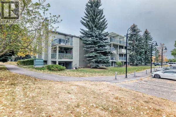 Calgary, AB T3E6T5,1210, 60 Glamis Drive SW
