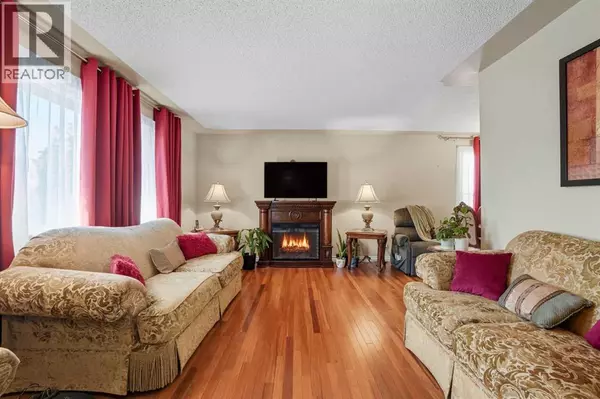 Calgary, AB T1Y1S7,224 Whitestone Crescent NE