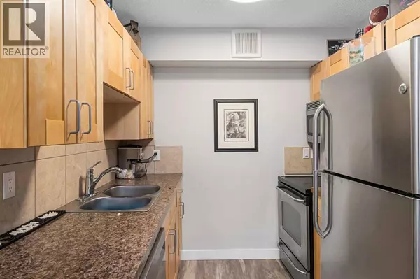 Calgary, AB T3B2M2,105, 4311 73 Street NW