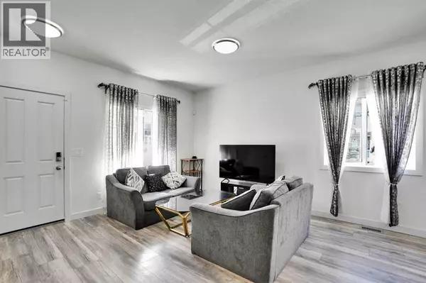 Airdrie, AB T4B3J4,457 Canals Crossing SW